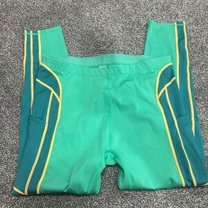 Fabletics high waisted motion 365 pocket 7/8